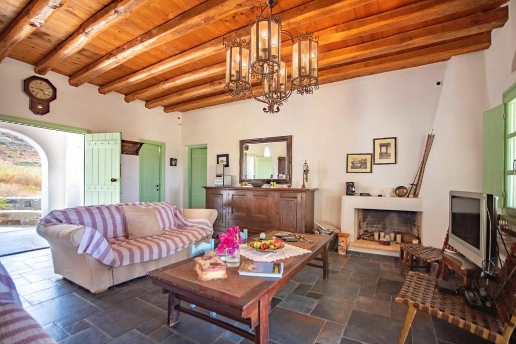 To Armiro Boutique Houses Plaka  Luaran gambar